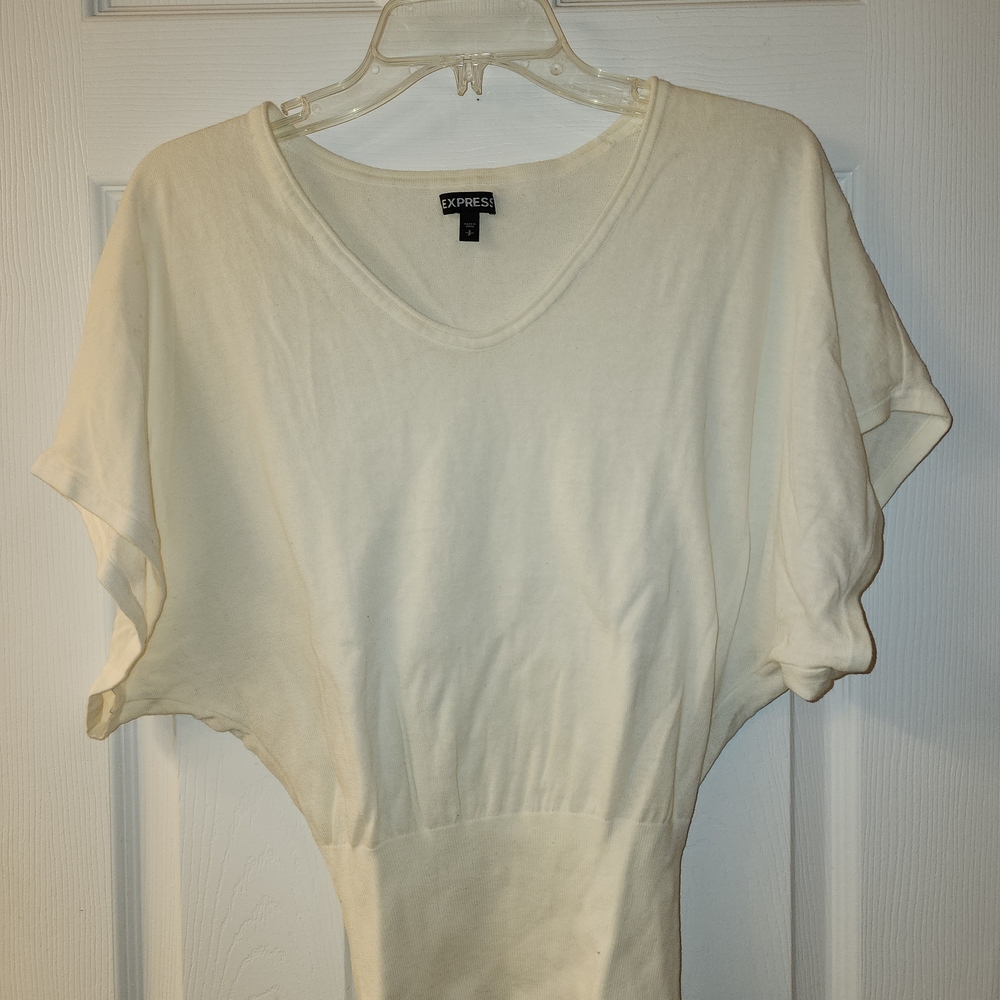 Express Women's Ivory Short Dolamn Sleeve Sweater, Tappered Waist